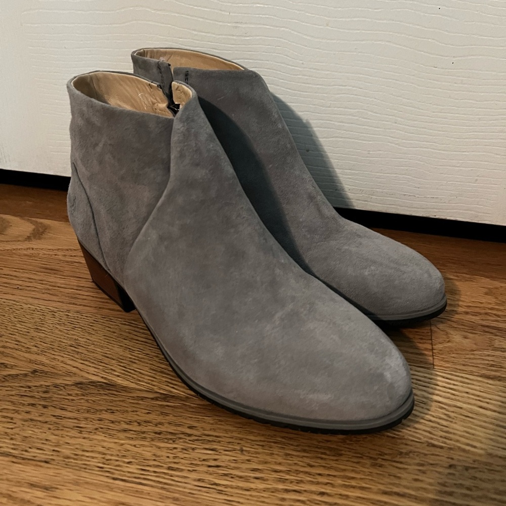 Hush Puppies grey suede ankle boots.  NWOT.